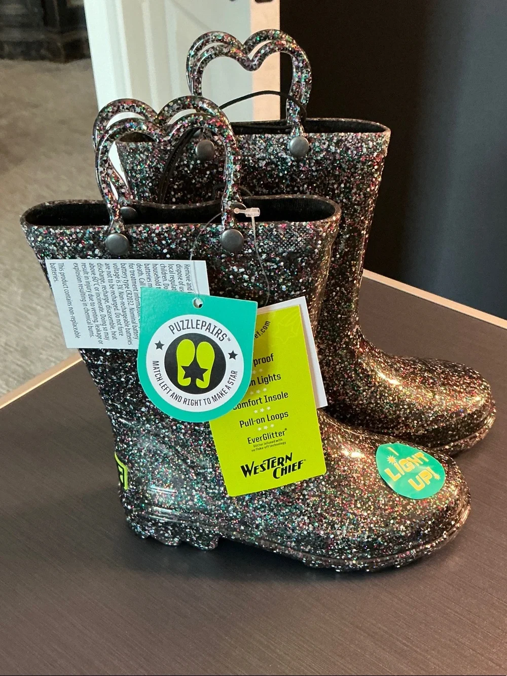 Western Chief sparkling glitter